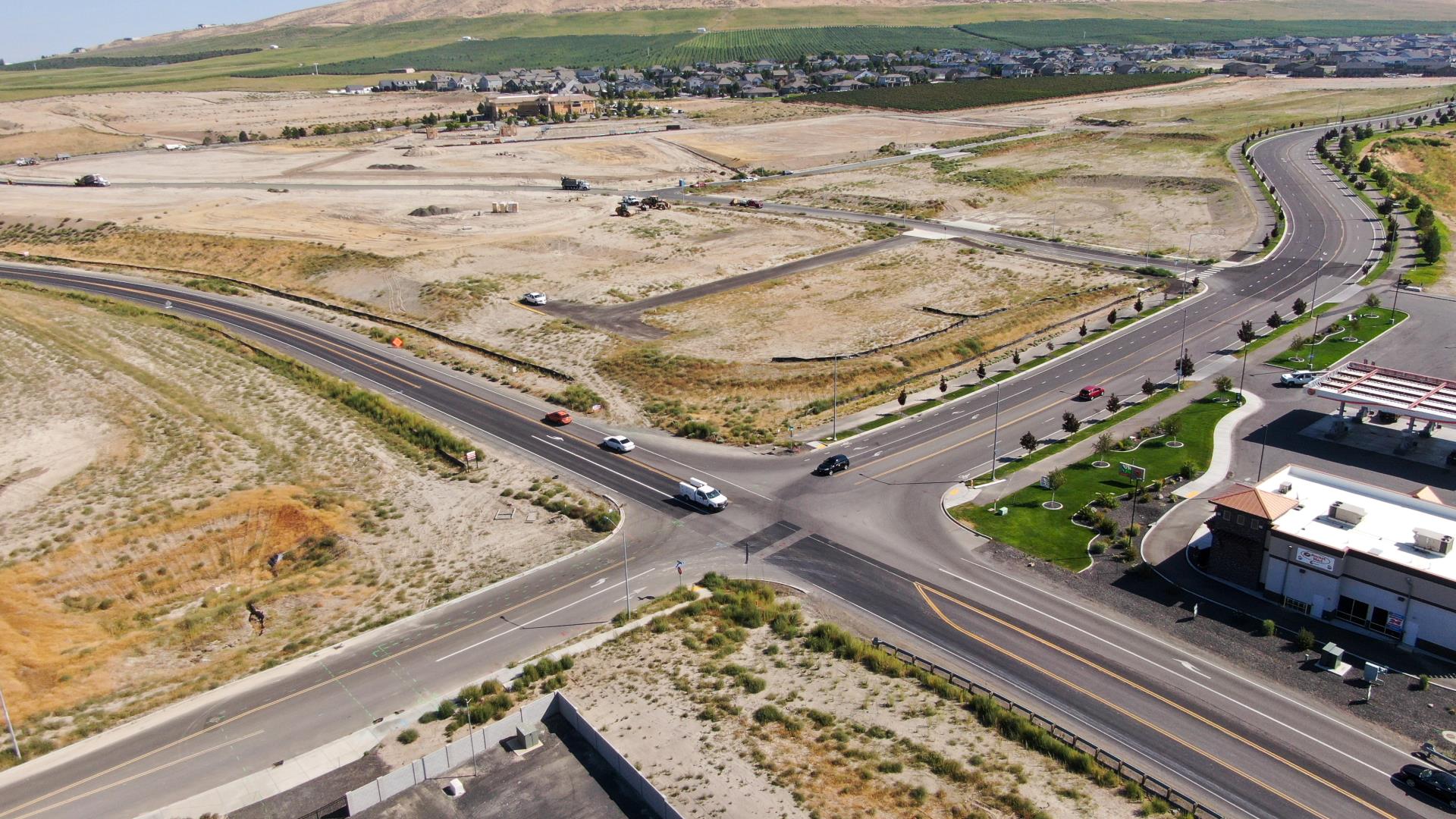 picture of the intersection of trowbridge and dallas road in richland