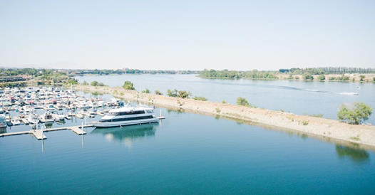 Water 2 Wine Charter Cruise at Columbia Point Marina in Richland